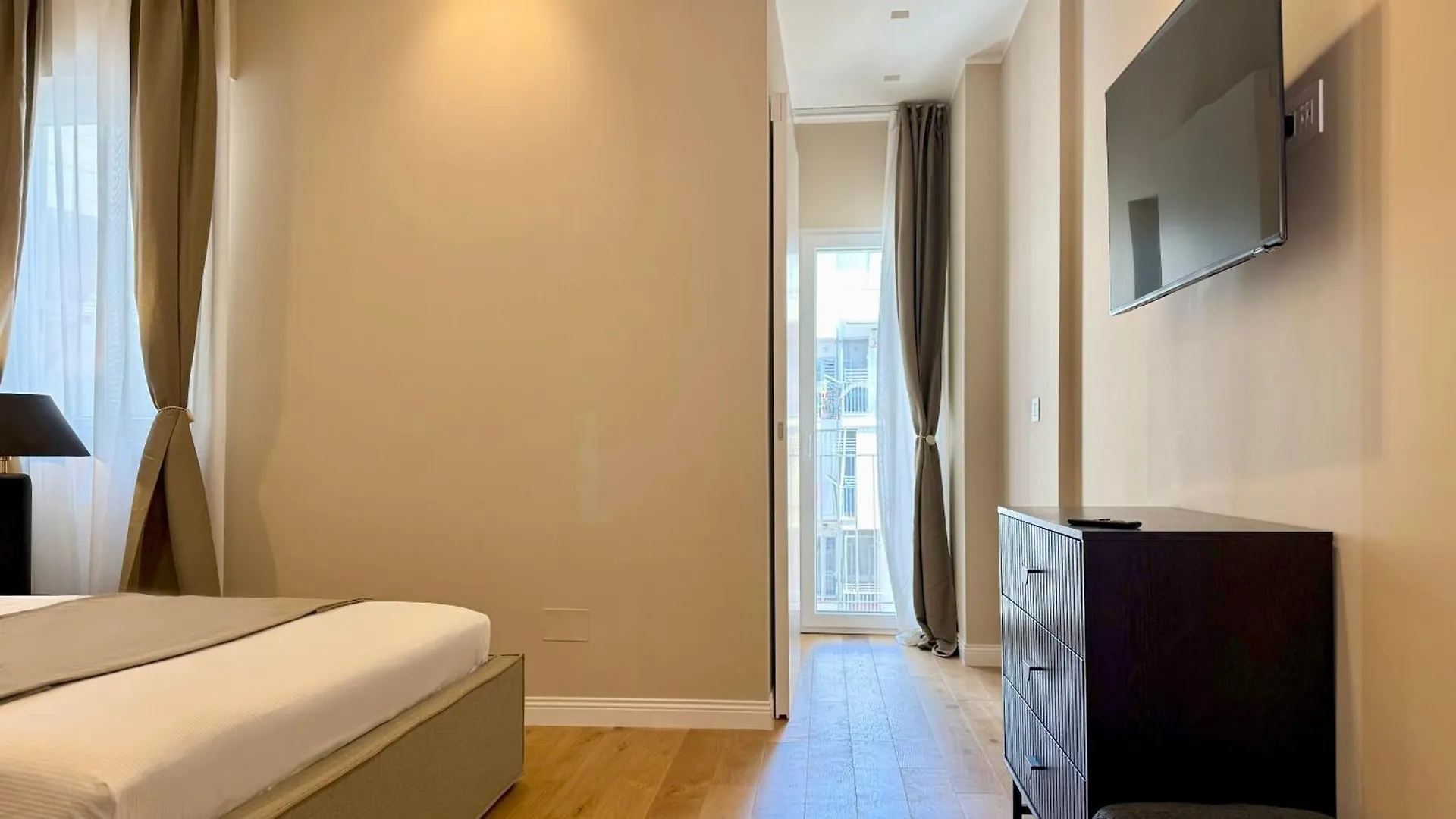 GOOD LIFE - Lux & Design Apartment NEW OPENING 巴里