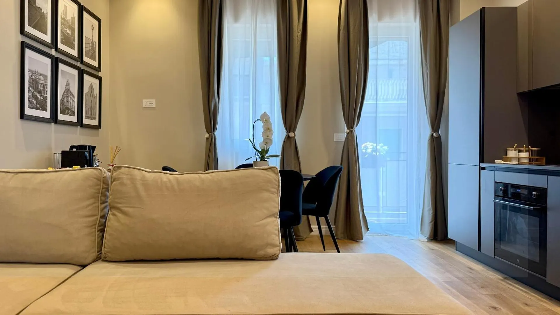 GOOD LIFE - Lux & Design Apartment NEW OPENING 巴里
